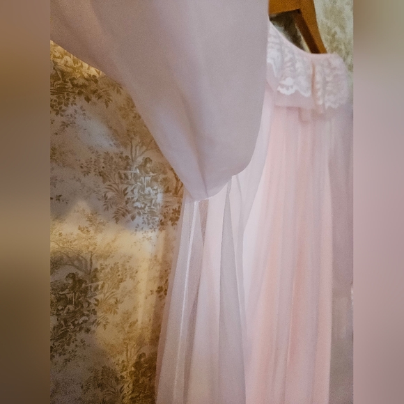 Vintage 1960's Baby Pink Nighty And Robe - Picture 4 of 10